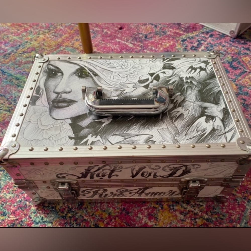 Kat Von D Angeleno Train Case